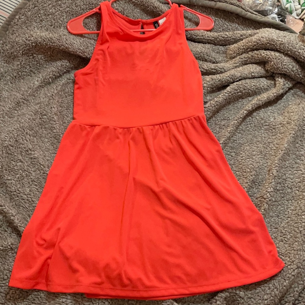 Hot pink dress. Perfect for summer!